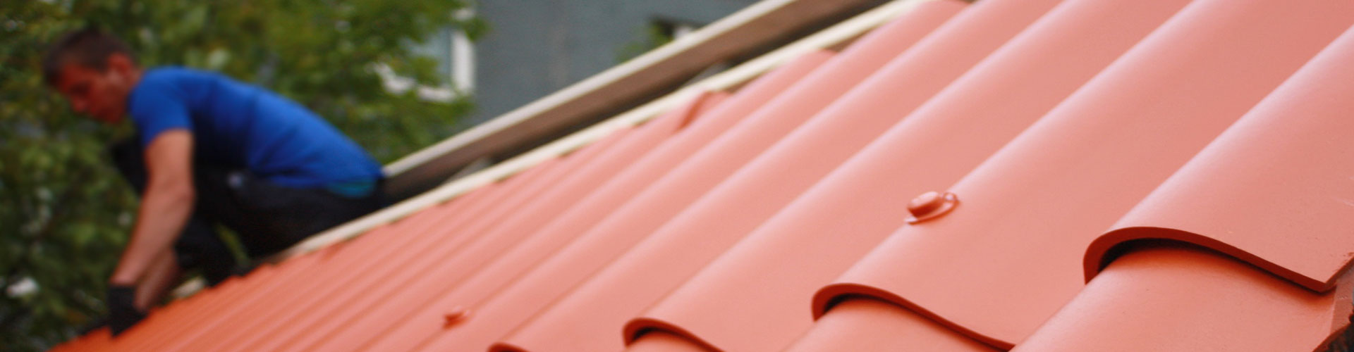 Mejora las prestaciones de tus chapas para tejados con PANEL